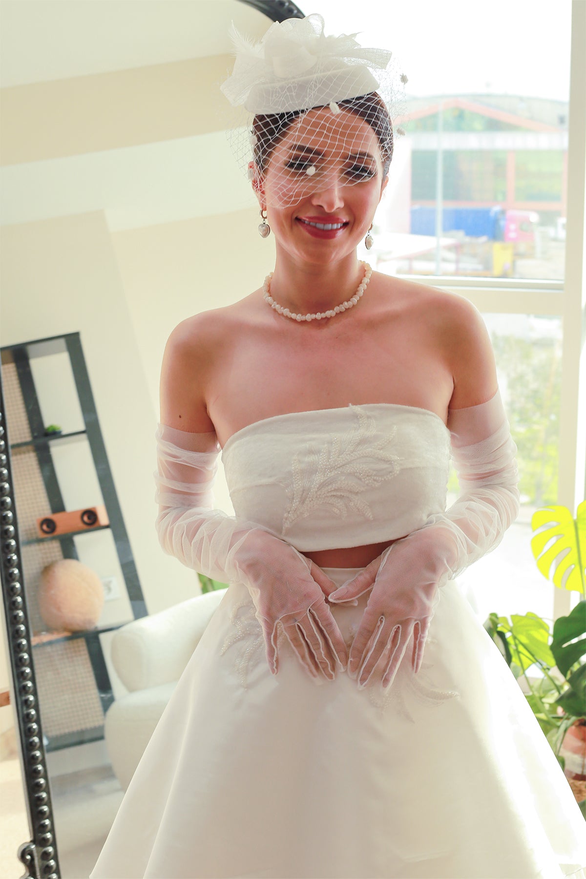 Fileli Kontes Nikah Kepi Saten Kırık Beyaz