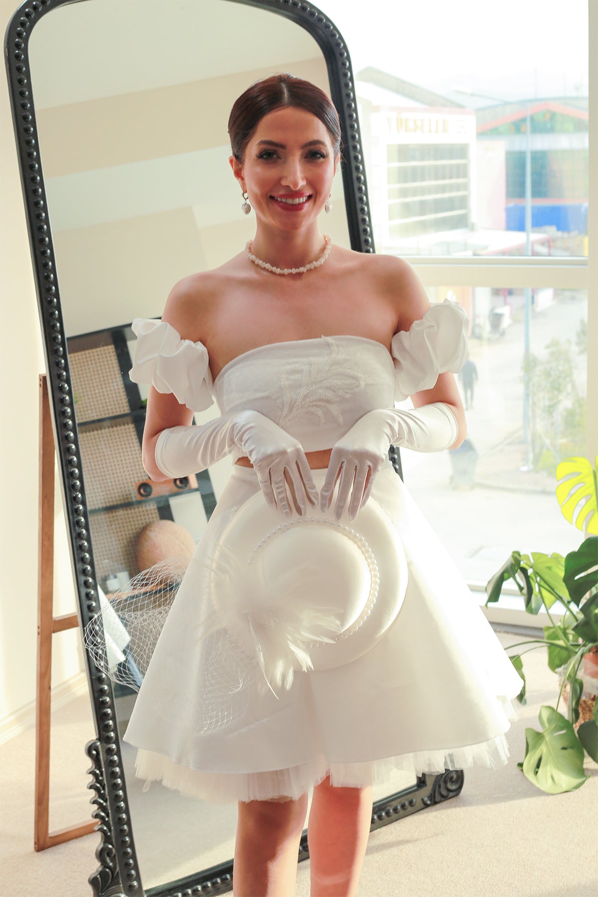 Kırık Beyaz Saten Gelin Eldiveni 3 Numara